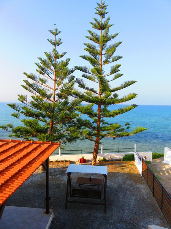 Frosso'S Sea Apartments Kokkini Hani Exterior foto