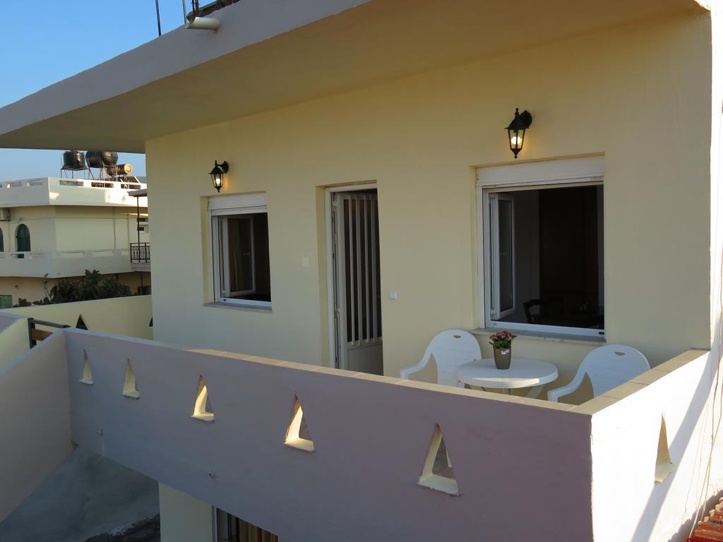 Frosso'S Sea Apartments Kokkini Hani Exterior foto
