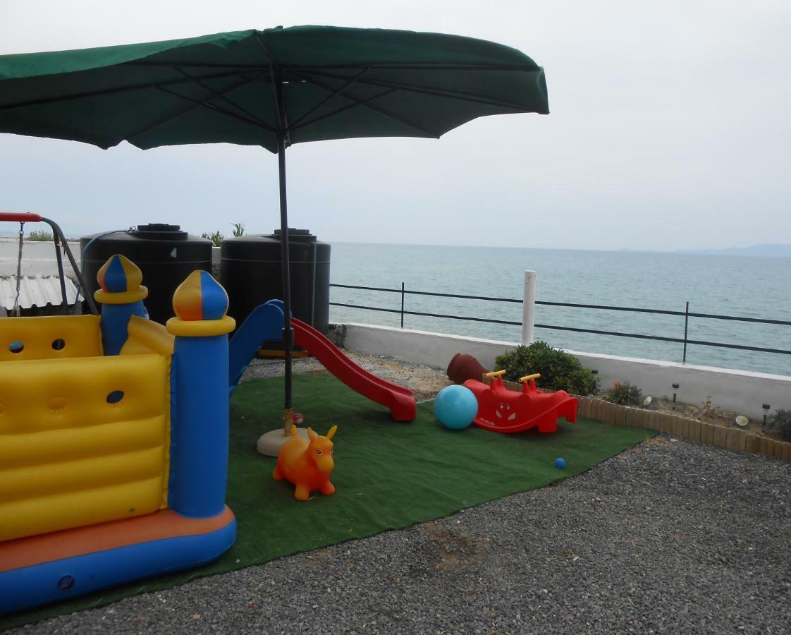Frosso'S Sea Apartments Kokkini Hani Exterior foto